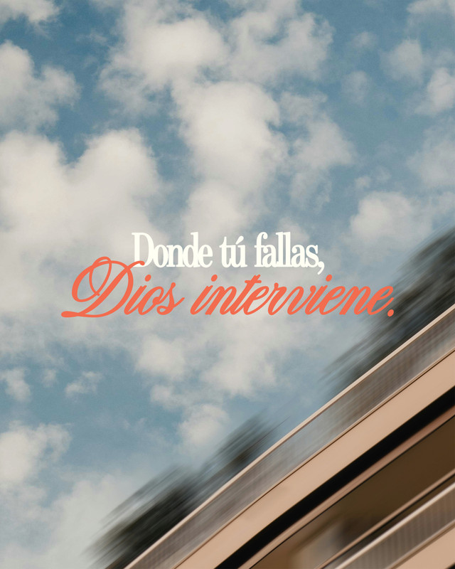 Diapositiva 1: Donde tú fallas, Dios interviene.
Diapositiva 2: Don… — Canva template